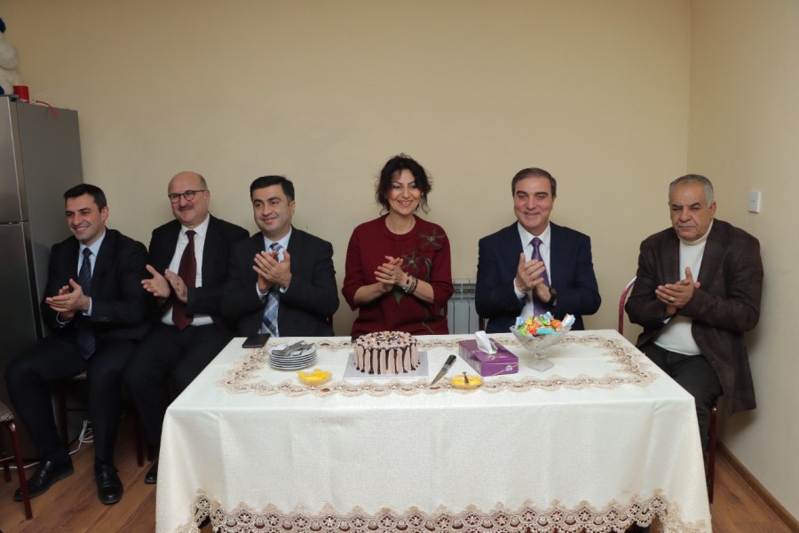 İcra başçısı QHT-nin nəzdində fəaliyyət göstərən sığınacağı ziyarət edib - FOTOLAR