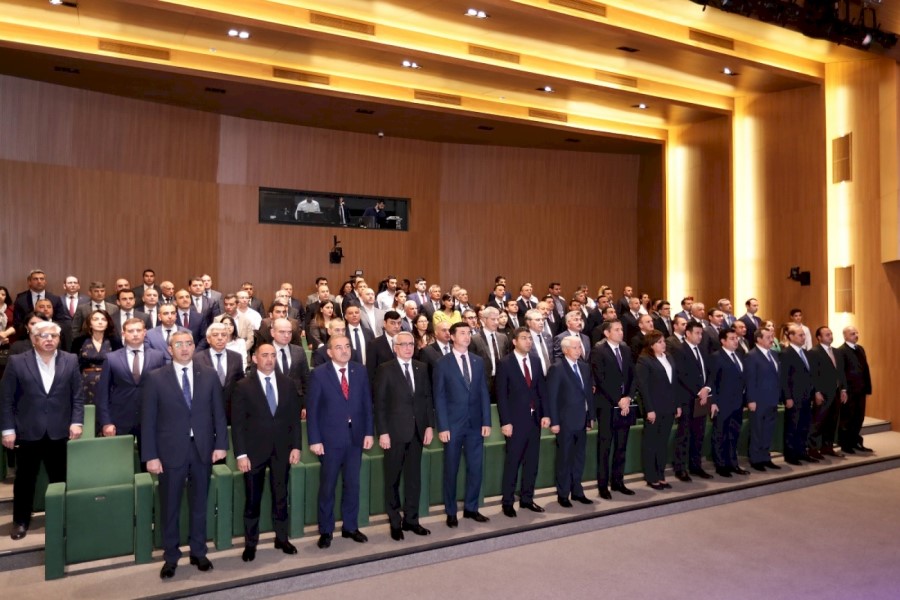 “Heydər Əliyev və Azərbaycanda əmək hüquqlarının etibarlı təminatı” mövzusunda konfrans keçirilib - FOTO