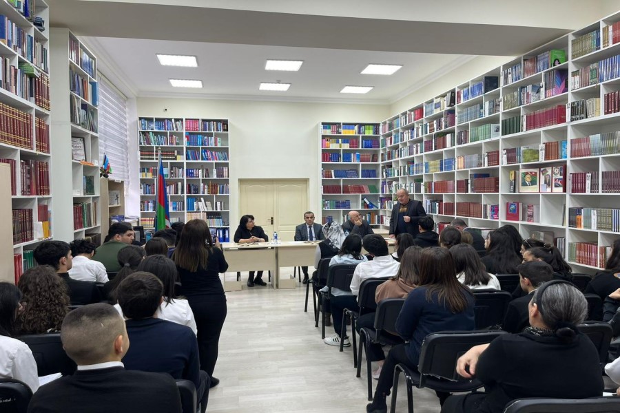 SABUNÇU MƏRKƏZİ KİTABXANASINDA DETEKTİV YAZIÇI ELBRUS KƏLBİYEVLƏ GÖRÜŞ KEÇİRİLDİ
