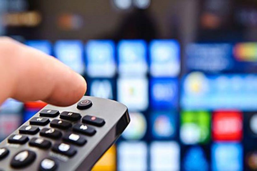 “Televiziya sosial media ilə rəqabət etmir – paralel işləyir və etibarlılığını qoruyur” - Əməkdar jurnalist