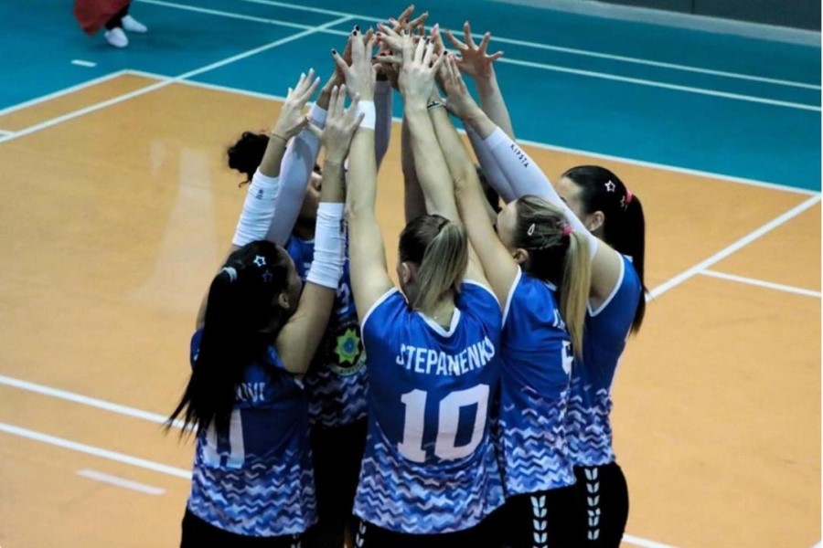 UNEC Voleybol komandası Yüksək Liqada növbəti qələbəsini qazandı