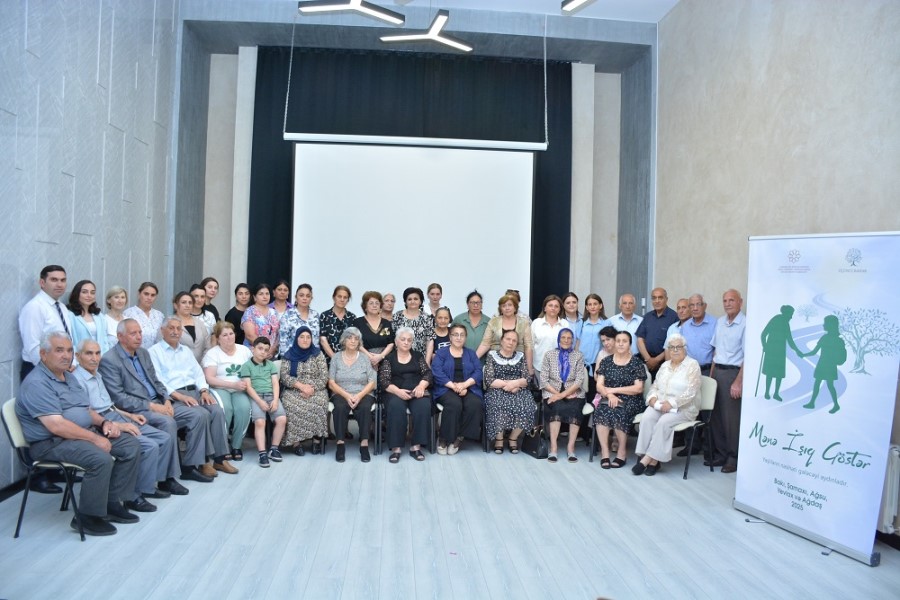 “Mənə işıq göstər” layihəsi çərçivəsində növbəti maarifləndirici görüş Şamaxı şəhərində baş tutub - FOTOLAR