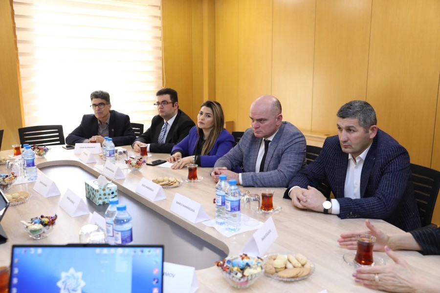 DOST Rəqəmsal İnnovasiyalar Mərkəzində Nazirlik yanında İctimai şuranın üzvləri ilə görüş keçirilib - FOTOLAR