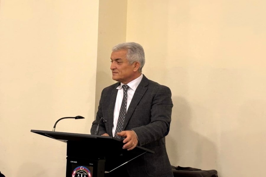 Vəkil Akif Əlizadə haqqında...