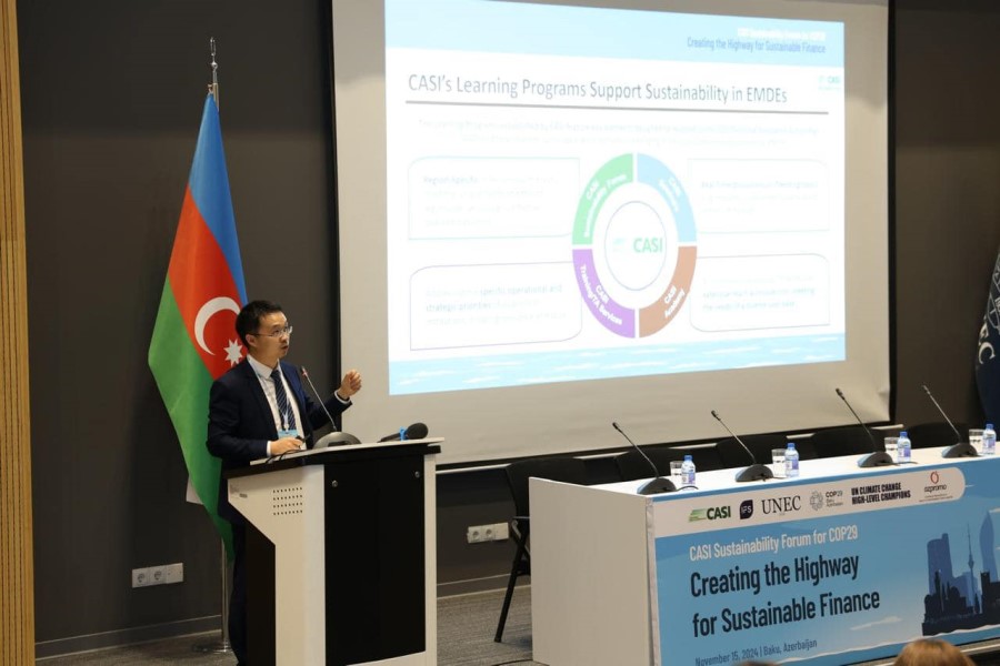 UNEC-də təşkil olunan CASI Davamlı Maliyyə Forumu uğurla başa çatıb - FOTOLAR