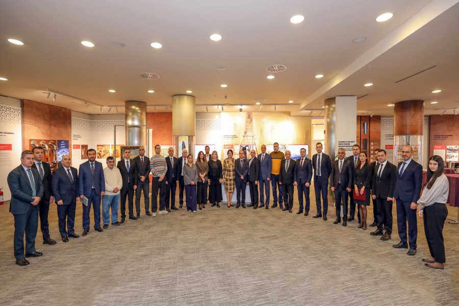 SOCAR-da “Vətəndaş cəmiyyəti təsisatları ilə işin təşkili” mövzusunda tədbir keçirilib- FOTOLAR