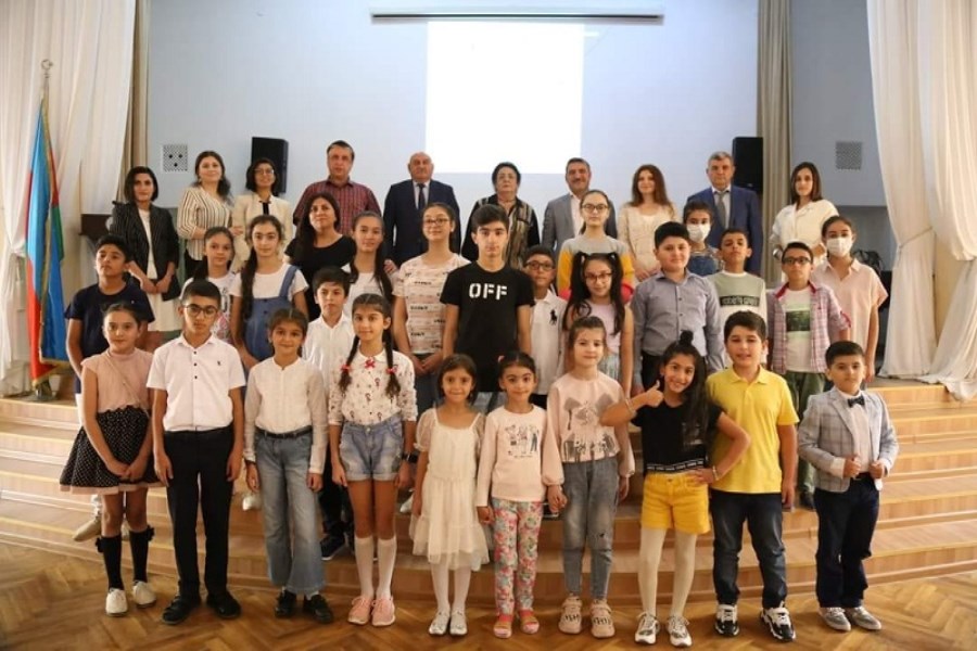 Ziyalılar və məktəblilər arasında körpü yaradan layihə uğurla başa çatdı (FOTO)