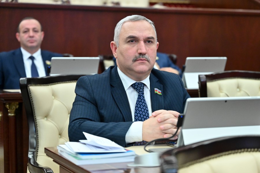 Deputat QHT-lərə ayrılan vəsaitin 8,5% deyil, 15-20% artırılmasını istədi!