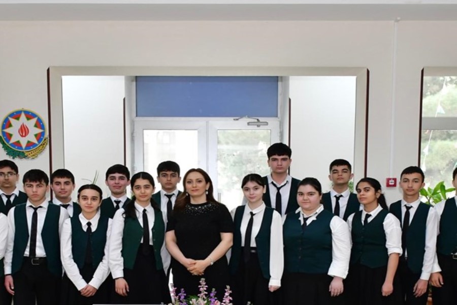 Biologiya müəllimi Aygün Əhmədova sertifikasiya imtahanında yüksək nəticə göstərdi