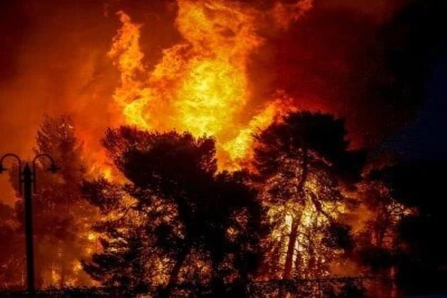 İspaniyada meşə yanğını səbəbindən 800-dən çox insan təxliyə edilib