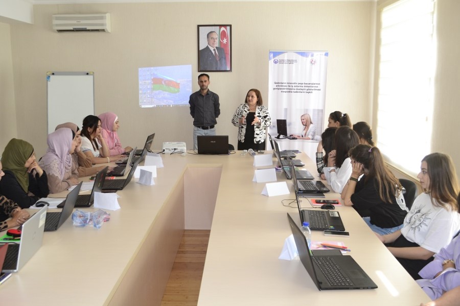 Qadınların innovativ peşə bacarıqları artırılır - FOTOLAR
