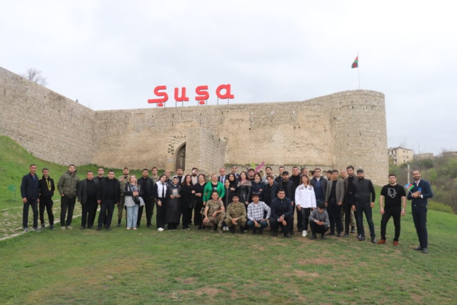 Şəhid ailələri və qazilər Şuşada
