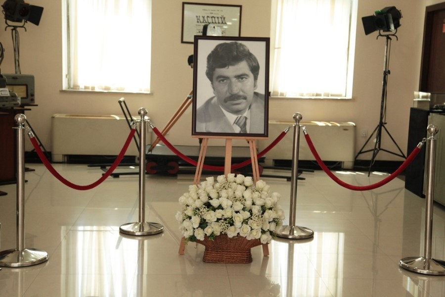 Xalq artisti, aktyor Şahmar Ələkbərovun doğum günüdür - FOTOLAR