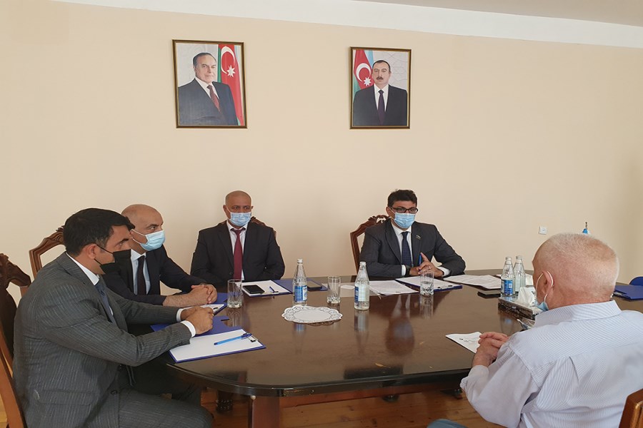 Deputat Şahin Seyidzadə Abşeron rayonunun Saray qəsəbəsində qəbul keçirib
