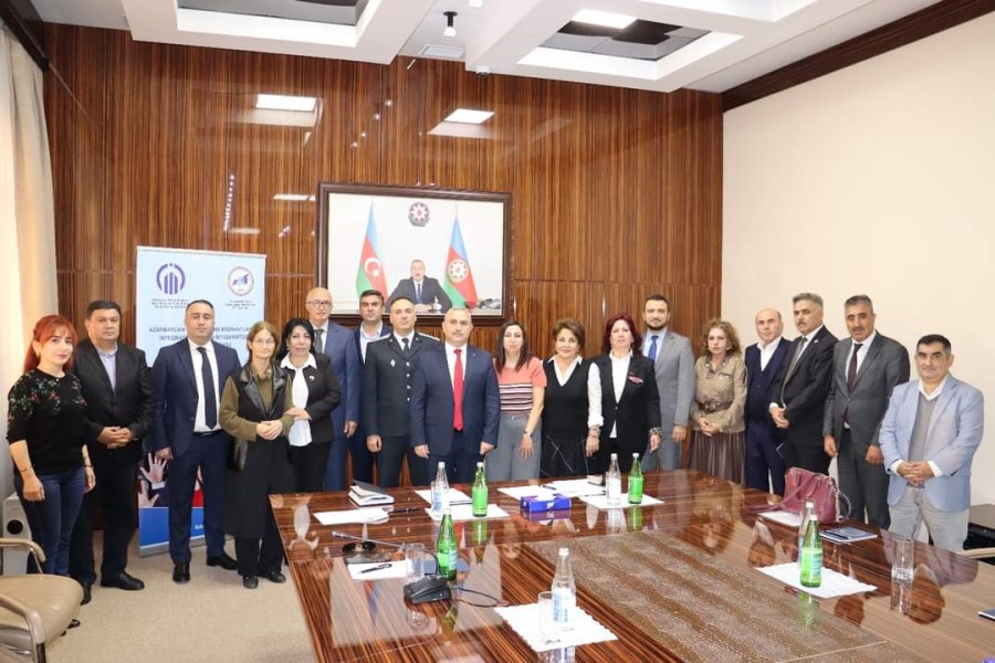 Qanunsuz miqrasiya ilə mübarizə sahəsində ictimai müzakirə təşkil olunub