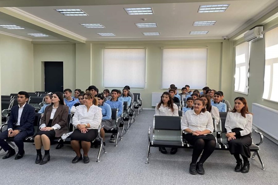 FHN-in Qarabağ Regional Mərkəzi Ağalı kənd orta məktəbində maarifləndirmə tədbiri keçirib